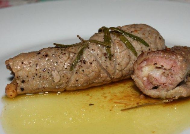 Involtini di carne e prosciutto