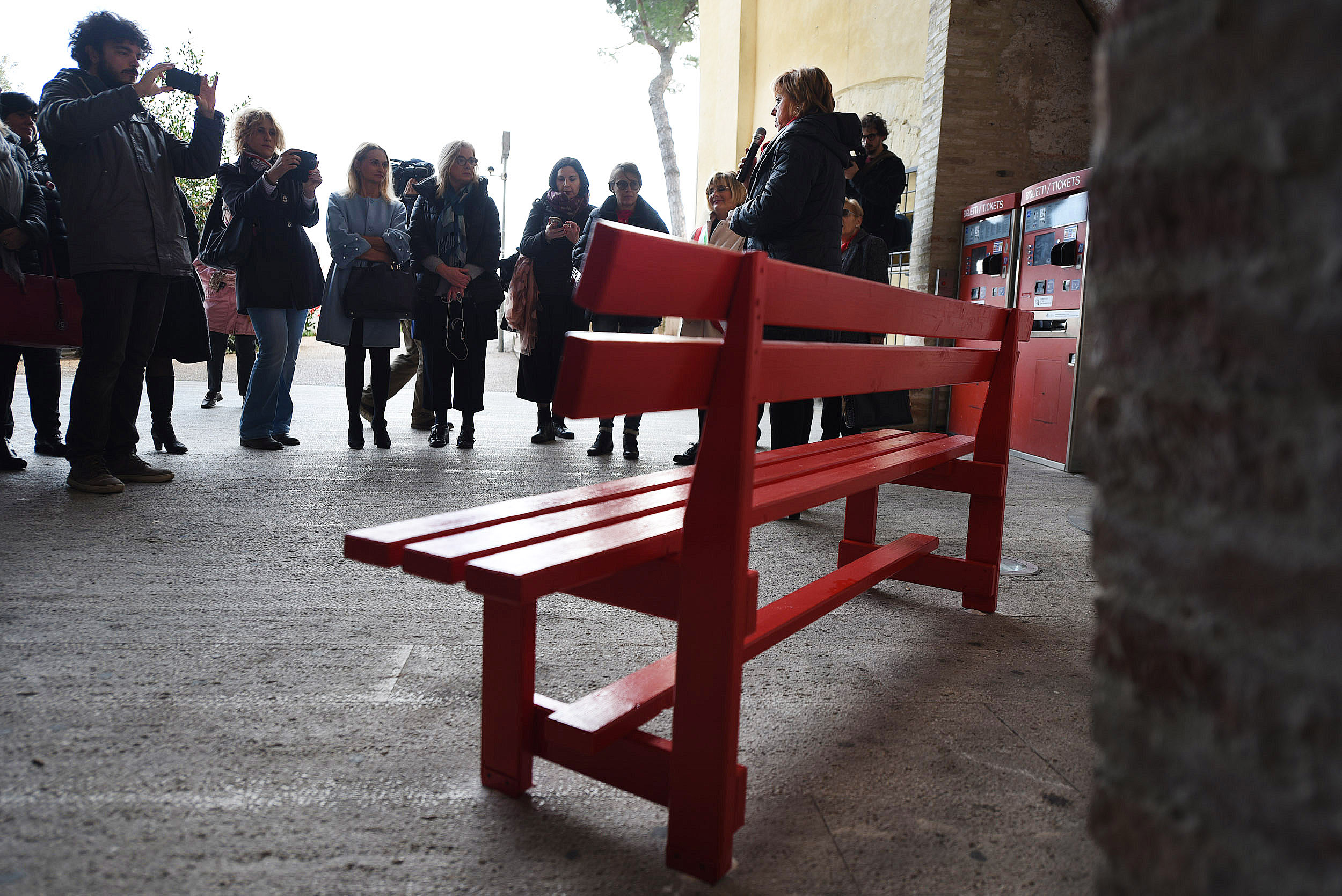 La Panchina rossa installata a Perugia