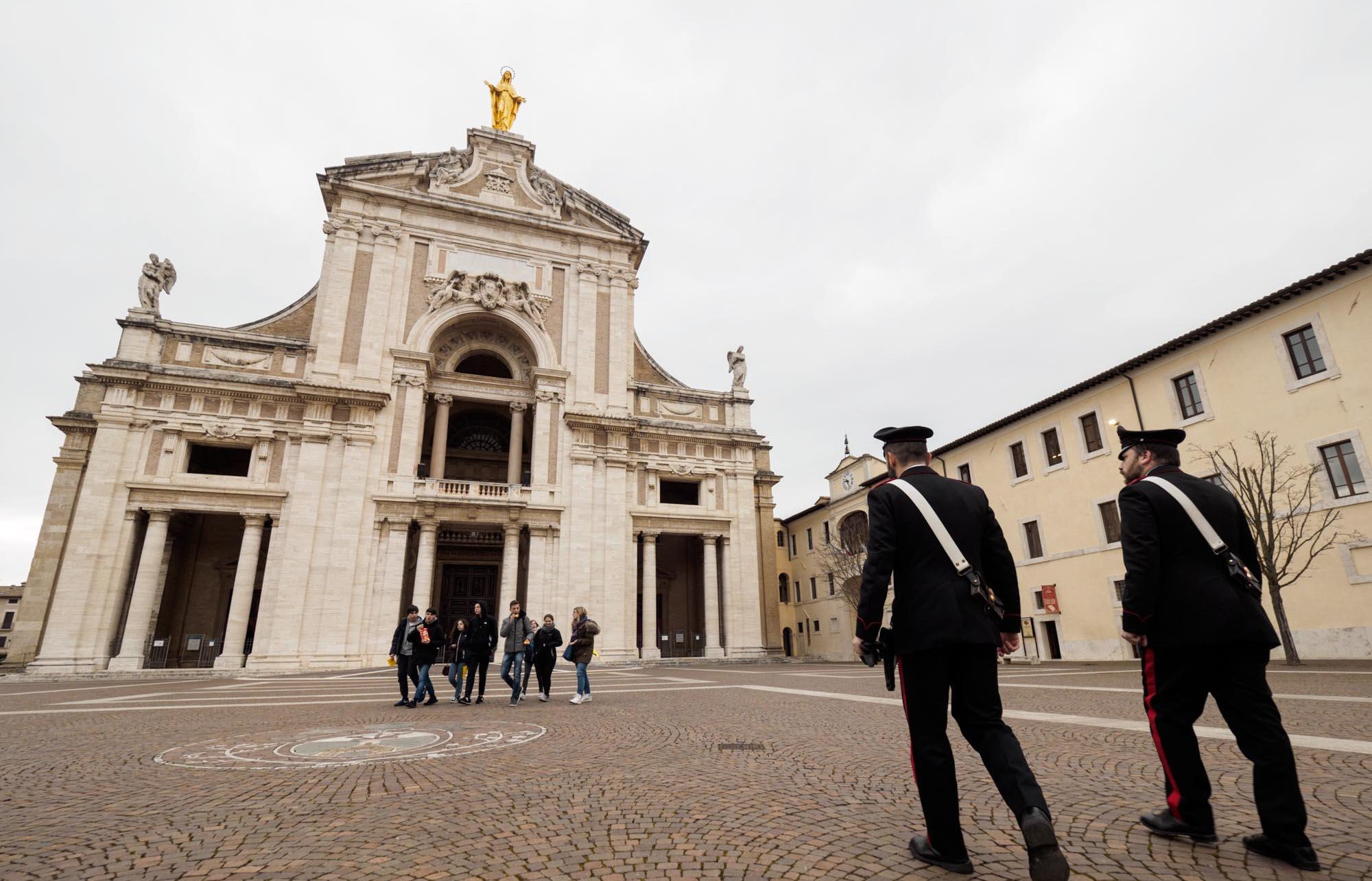 Assisi, carabinieri in azione