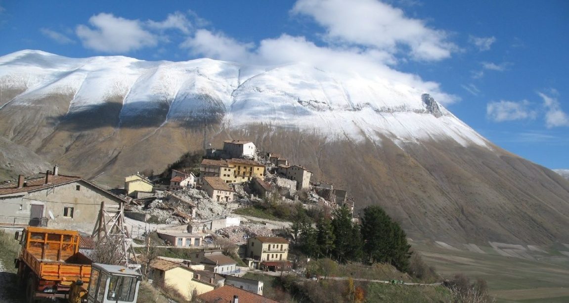 La neve a Castelluccio ripresa il 12 novembre dalla webcam di Umbria Meteo