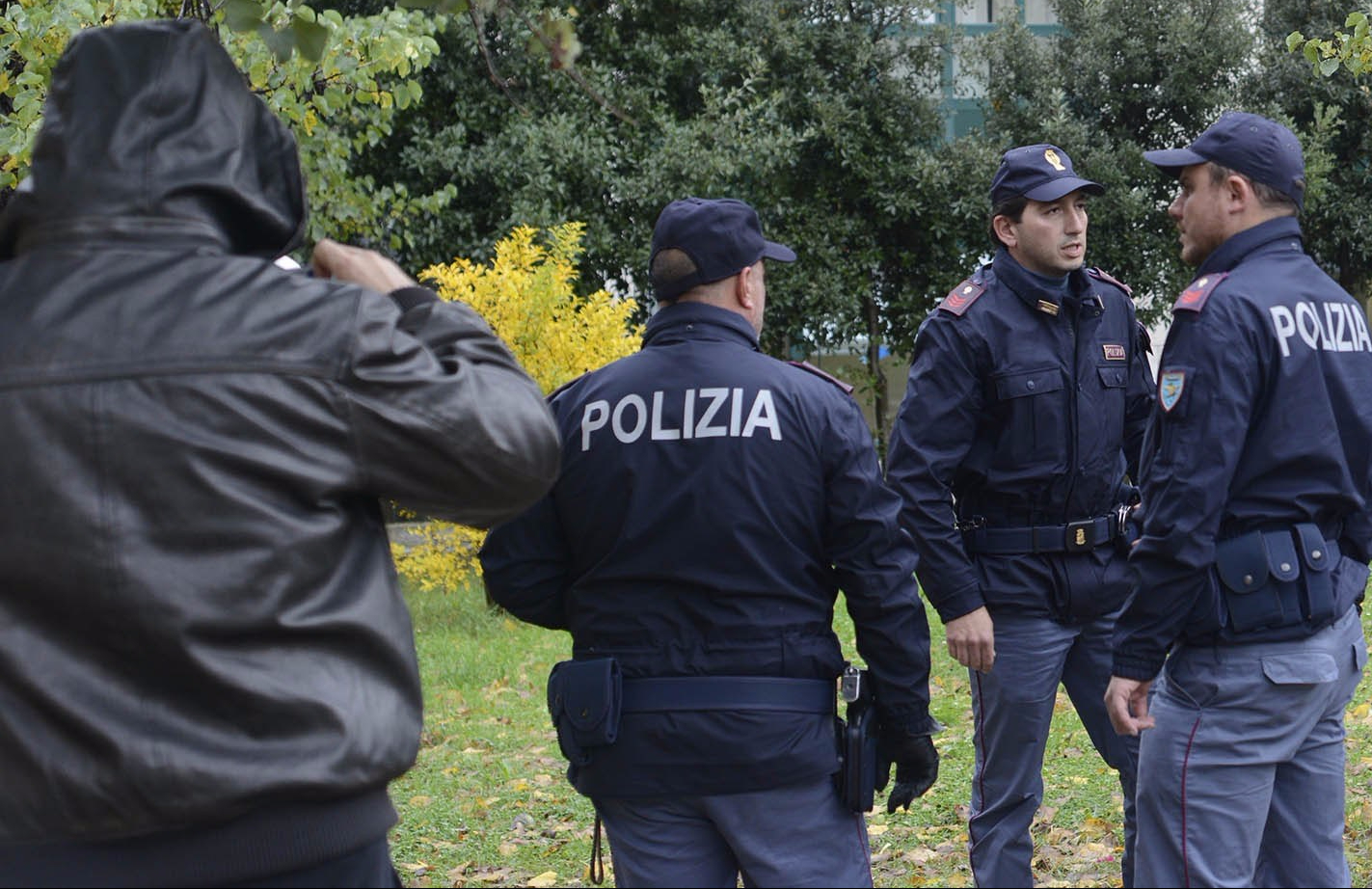 Poliziotti a Fontivegge