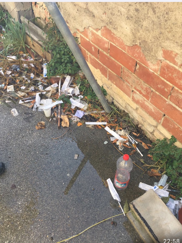 Siringhe abbandonate a Fontivegge