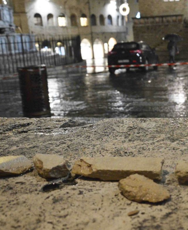 I danni per il maltempo alle Logge di Braccio