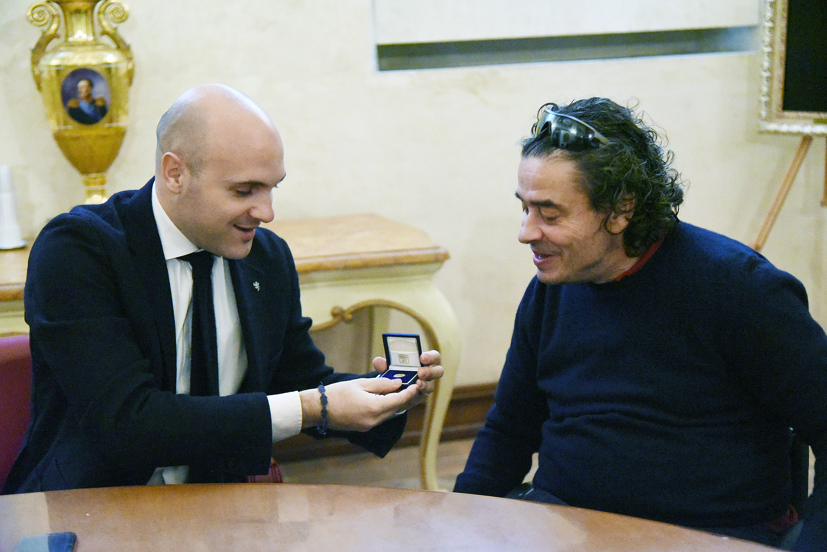 La consegna del Baiocco d'oro a Gianni Luca Tassi