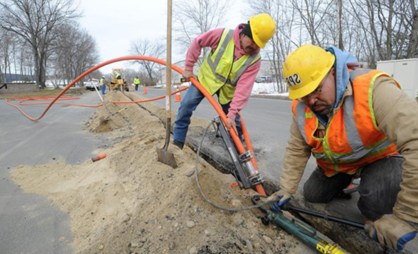 Posa in opera di fibra ottica. Archivio