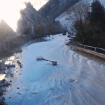 Fiume Nera invade strada "Valnerina" in seguito a una frana provocata dal terremoto