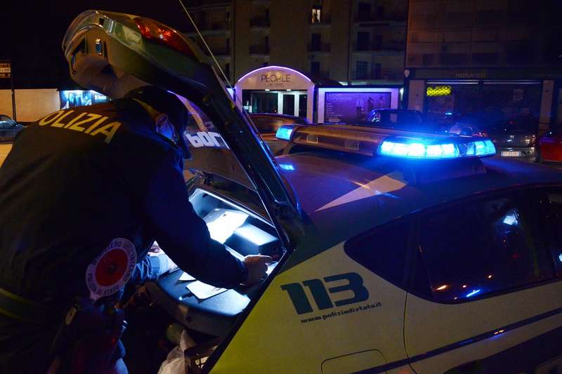 Controlli antialcol polizia. Archivio