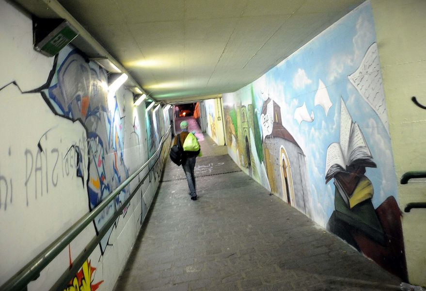 Sottopassaggio alla stazione, Perugia. Repertorio (foto Settonce) - ©RIPRODUZIONE RISERVATA