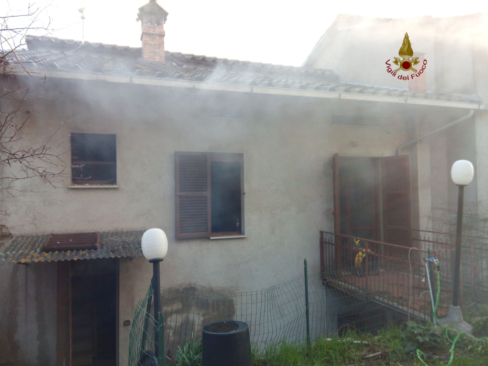 L'intervento dei vigili del fuoco ad Agello