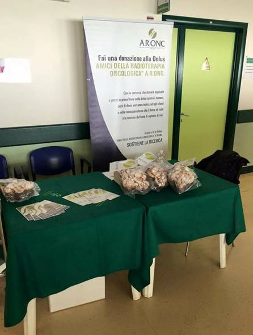 Il banchetto Aronc con le colombe pasquali