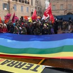 La manifestazione a Gubbio (foto Facebook Giacomo Leonelli)