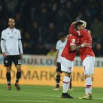 Mustacchio abbraccia Buonaiuto (foto Settonce, ©RIPRODUZIONE RISERVATA)