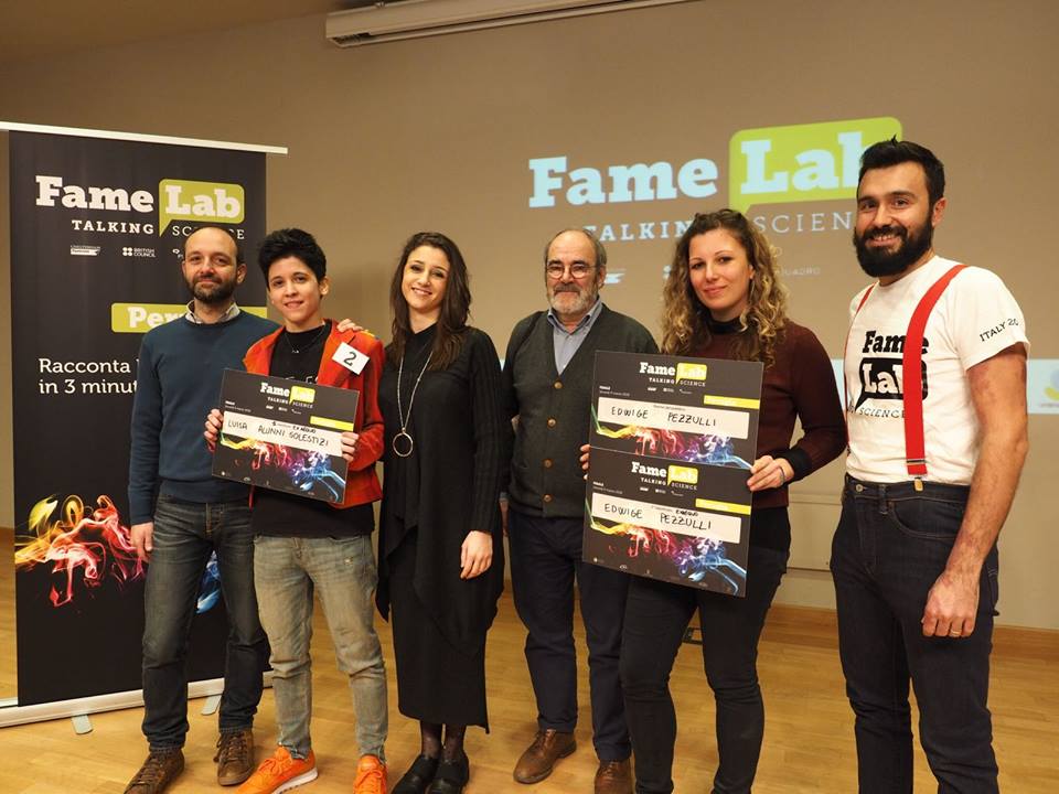 Famelab Umbria 2018 vincitrici con giuria (foto Marco Giugliarelli)