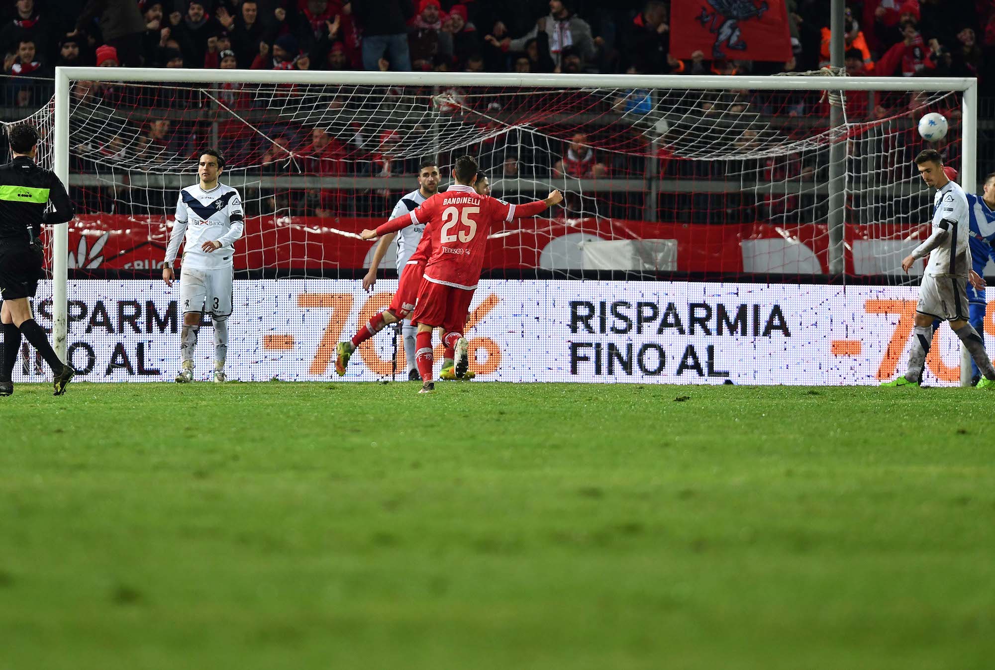Un gol di Samuel di Carmine (foto Andrea Pomponi, ©RIPRODUZIONE RISERVATA)