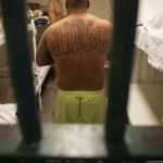 Un detenuto in carcere