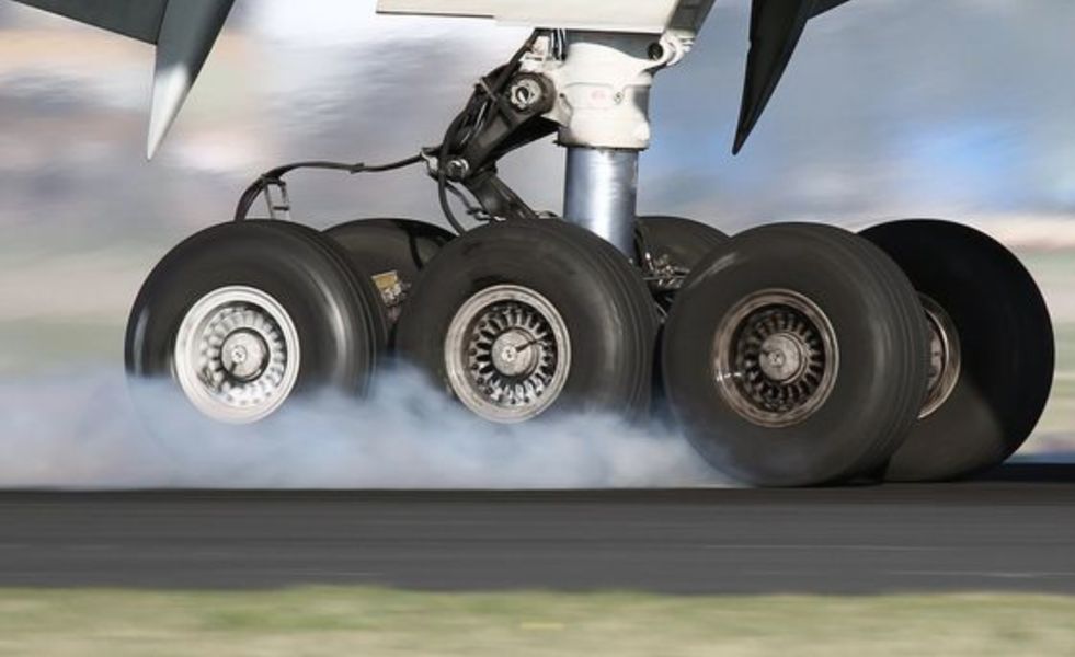 Carrello di atterraggio aereo