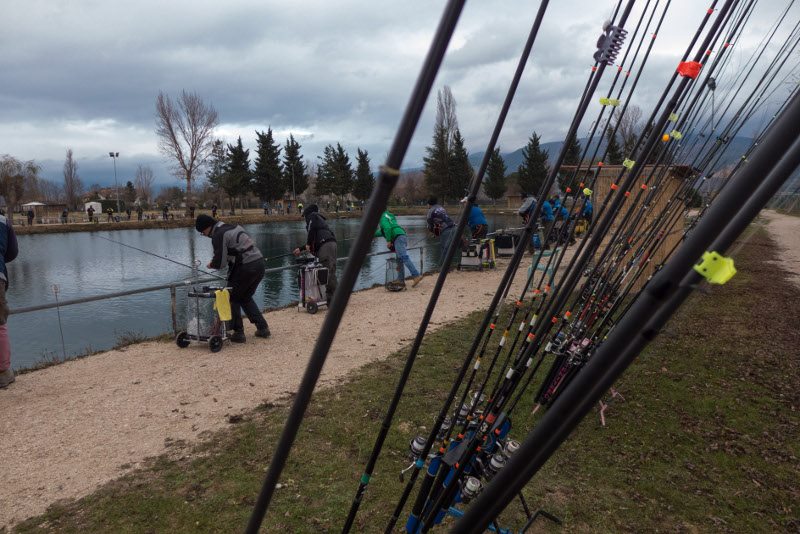 Un'iniziativa dei Pescatori del Topino (foto Facebook)