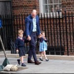 William con George e Charlotte arrivano in ospedale (foto Instagram Kensington palace)