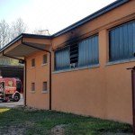 Incendio in tipografia a Fossato di Vico, Umbria. L'intervento dei vigili del fuoco