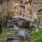 Turisti a Rasiglia, Foligno (foto Alessio Alunni Breccolenti) - @RIPRODUZIONE RISERVATA