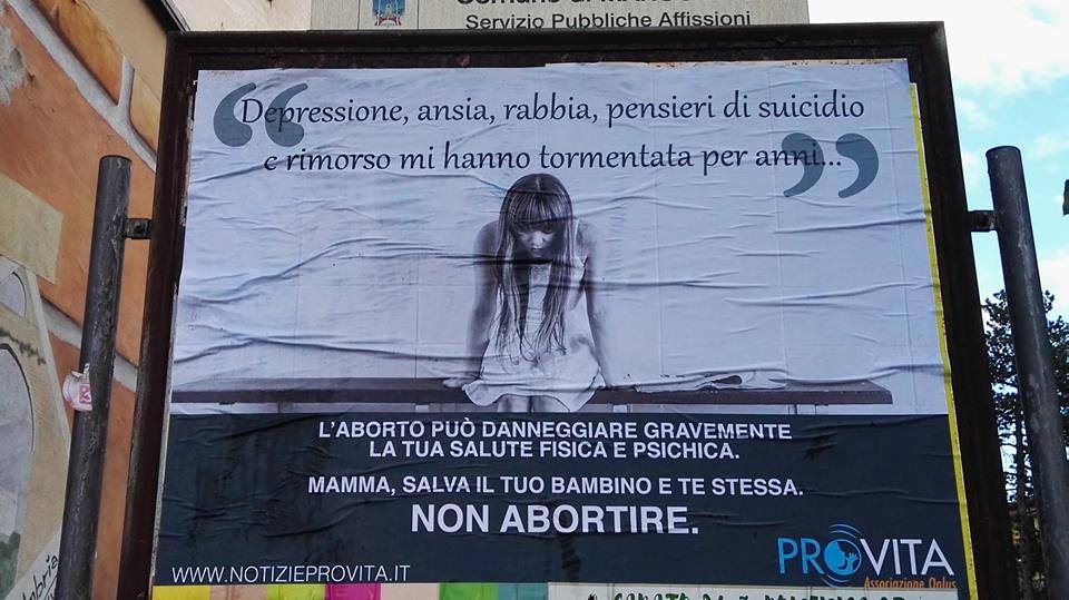 Uno dei manifesti di Pro Vita apparsi a Marsciano