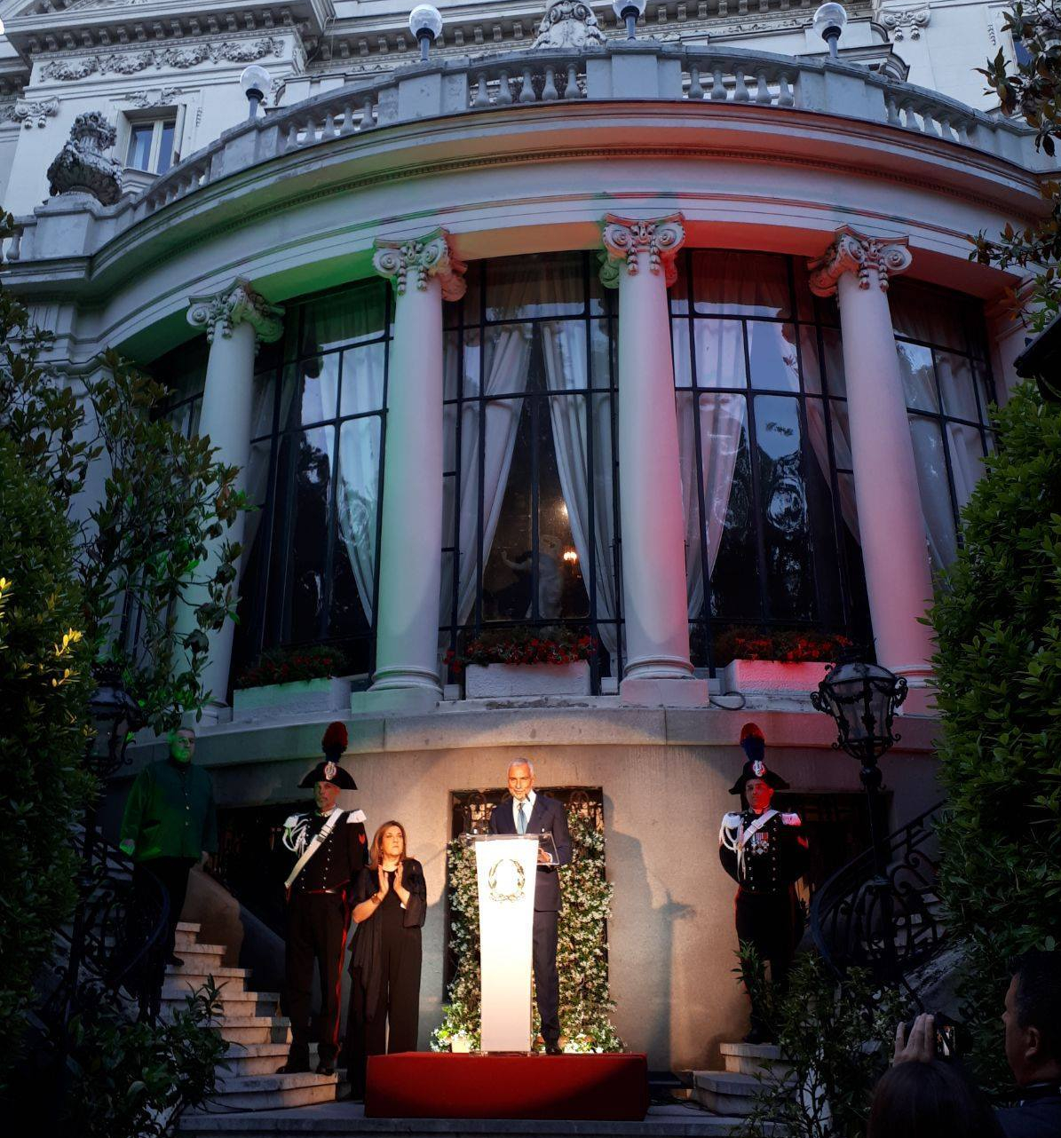 La presidente Marini in Spagna (foto Facebook)