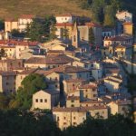 Pietralunga (foto www.borghiautenticiditalia.it)