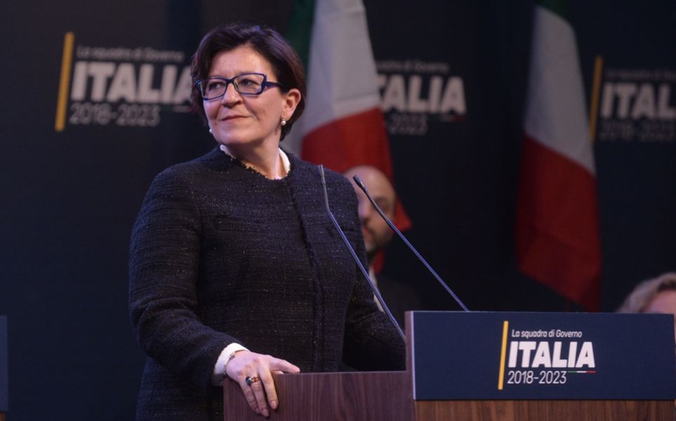 Elisabetta Trenta, ministro della Difesa