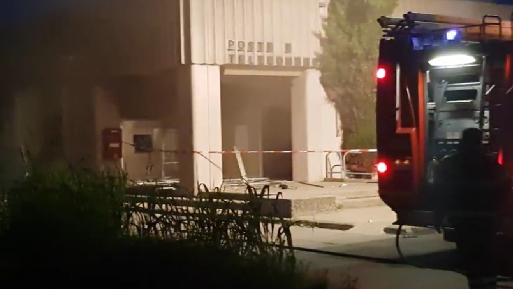 Postamat fatto saltare a Castiglione del Lago (foto di Giorgio Brusconi)