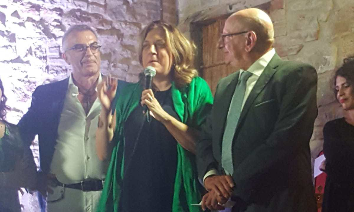 Saragano, a sinistra Carlo Clerici, organizzatore della serata