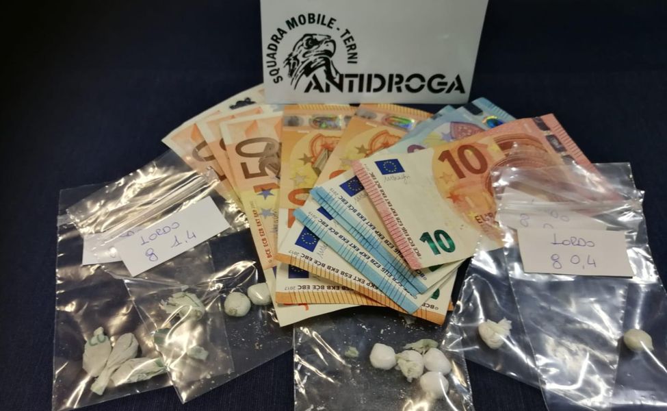 Droga sequestrata a Terni