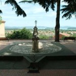 Piazzetta del Rondò (foto www.prolocotuorosultrasimeno.it)