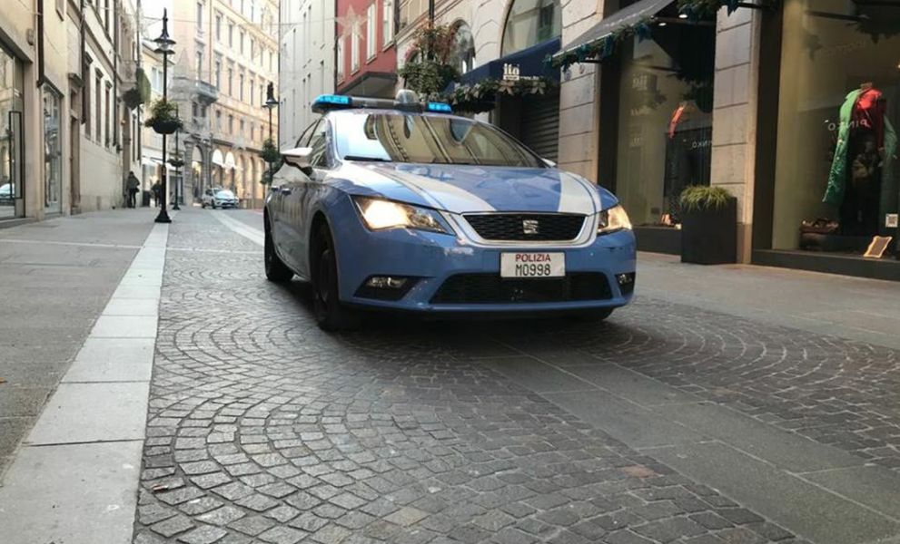 Auto della polizia