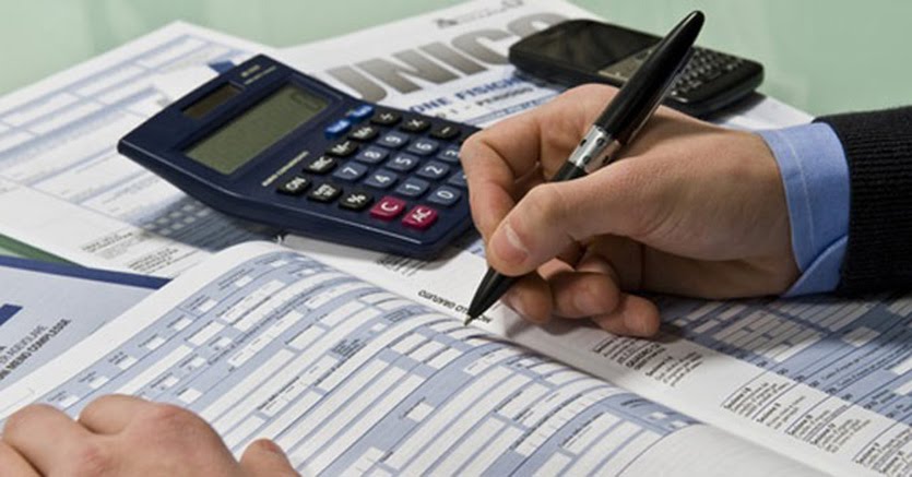 commercialista (foto lavoroediritti.com)