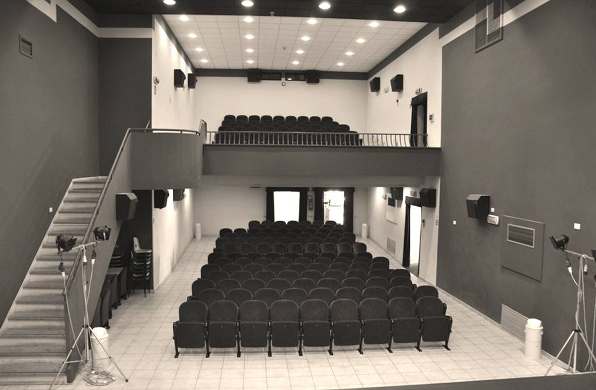 cinema caporali interno 1
