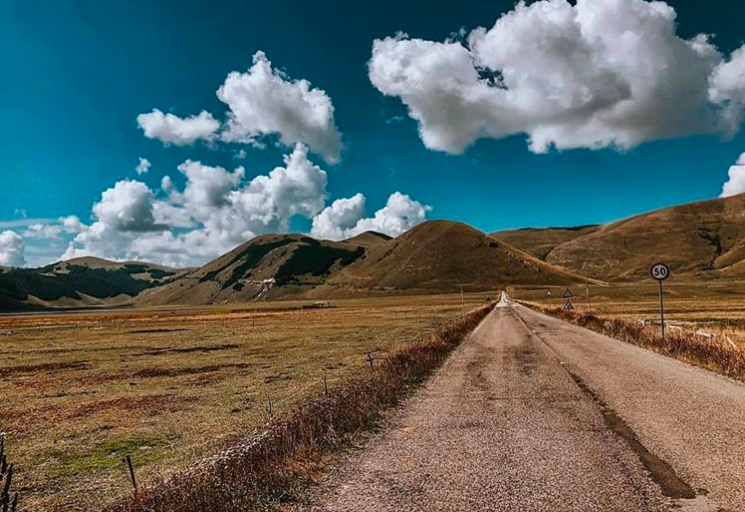 Castelluccio di Norcia in uno scatto di @sarabernardini.89 su Instagram