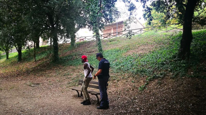 Controlli della polizia nei parchi di Perugia