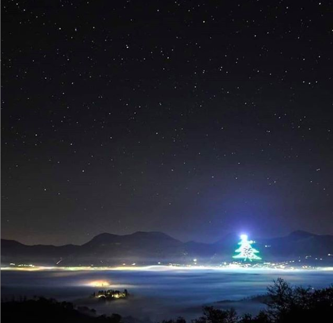 Gubbio in uno scatto di @marcosilvioli_photography su Instagram