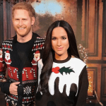 Harry e Meghan... di cera nel museo Madame Tussauds con i maglioni tanto in voga (foto Instagram @madametussauds)