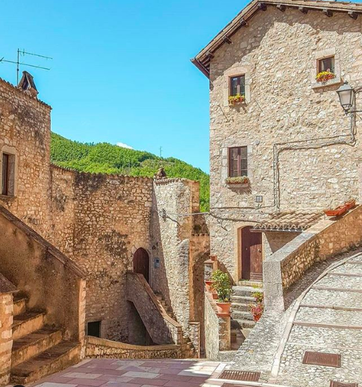 Vallo di Nera in uno scatto di @marco_argentati su Instagram