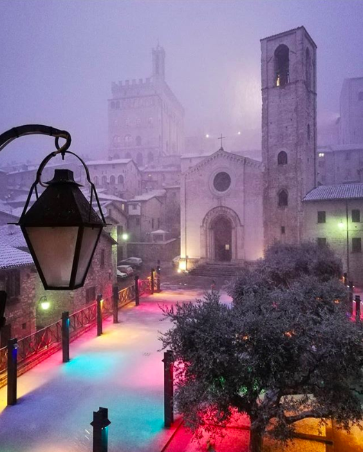 Gubbio in uno scatto di @lallypalli su Instagram