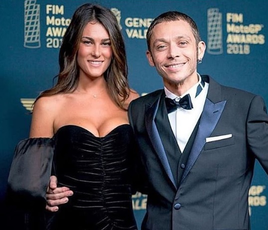 Valentino Rossi e la fidanzata Francesca Maria Novello (foto Instagram)