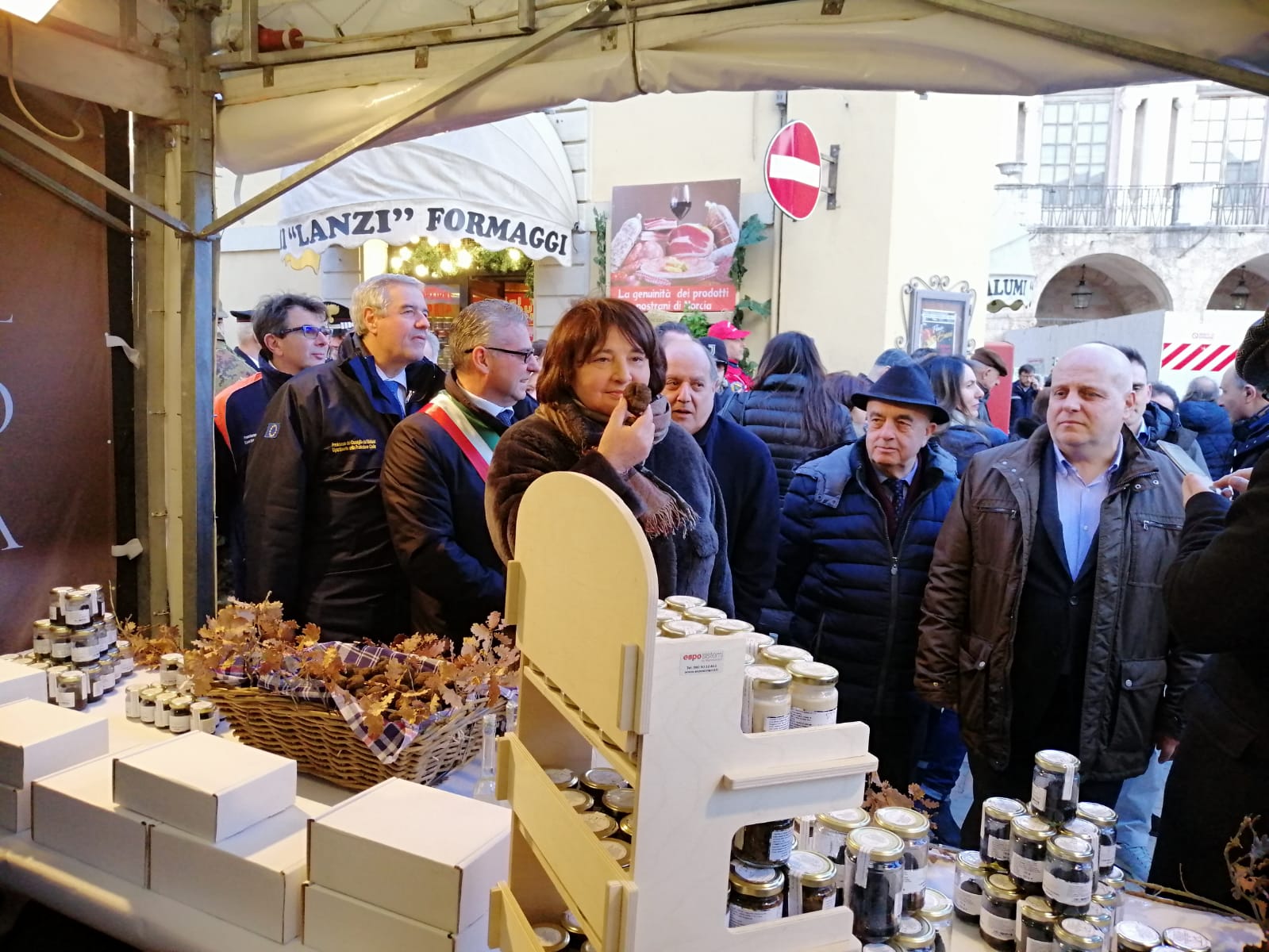 Fernanda Cecchini tra gli stand