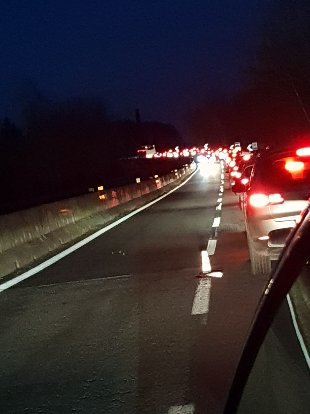 La fila per l'incidente a Tuoro