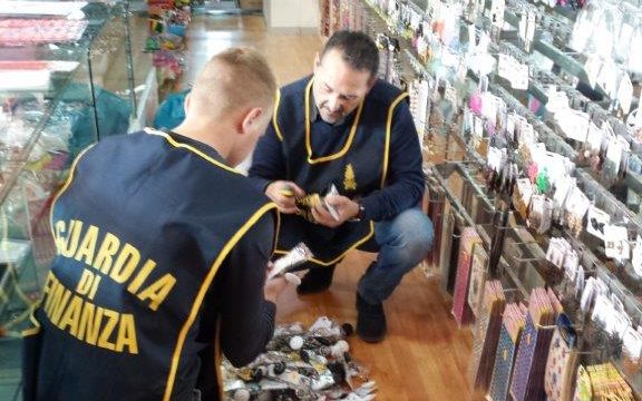 guardia di finanza cinesi