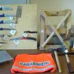Il materiale trovato nel 2015 dai carabinieri nel laboratorio del giovane