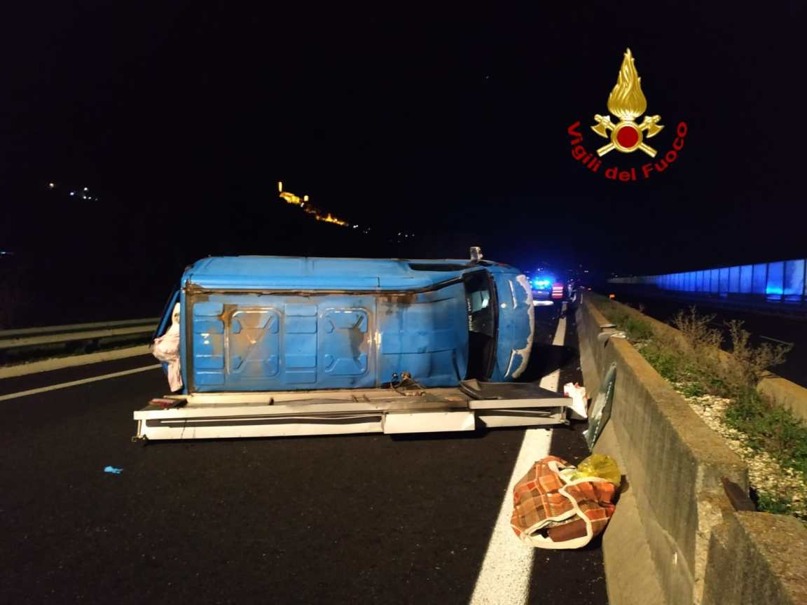 incidente Flaminia furgone dicembre 2021