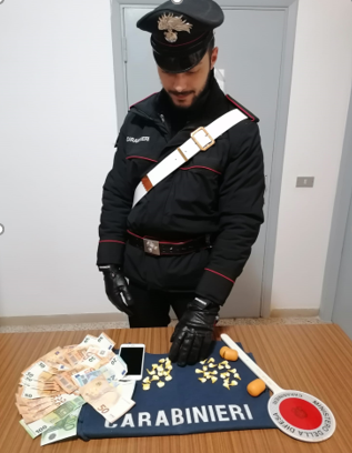  carabiniere valfabbrica arresto spacciatore dicembre 2021