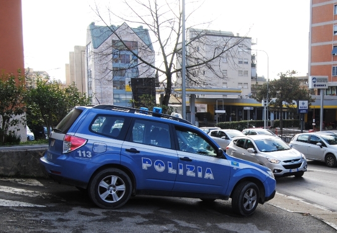 pattuglia polizia Perugia