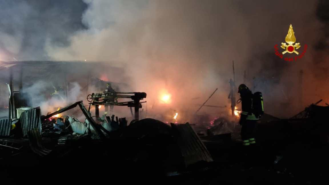 Incendio in via Settevalli